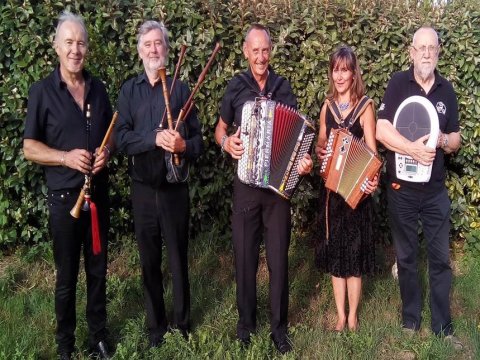 Fest Noz avec Diskuizh et initiation danses bretonnes