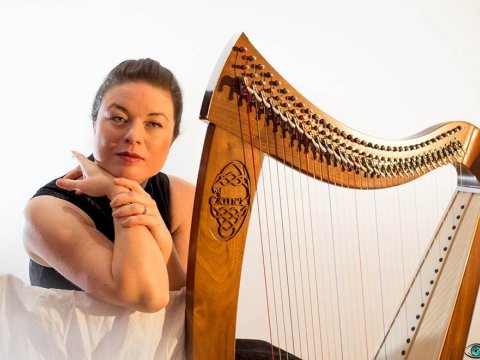 Concert de harpe celtique Nolwenn ARZEL - Locmariaquer